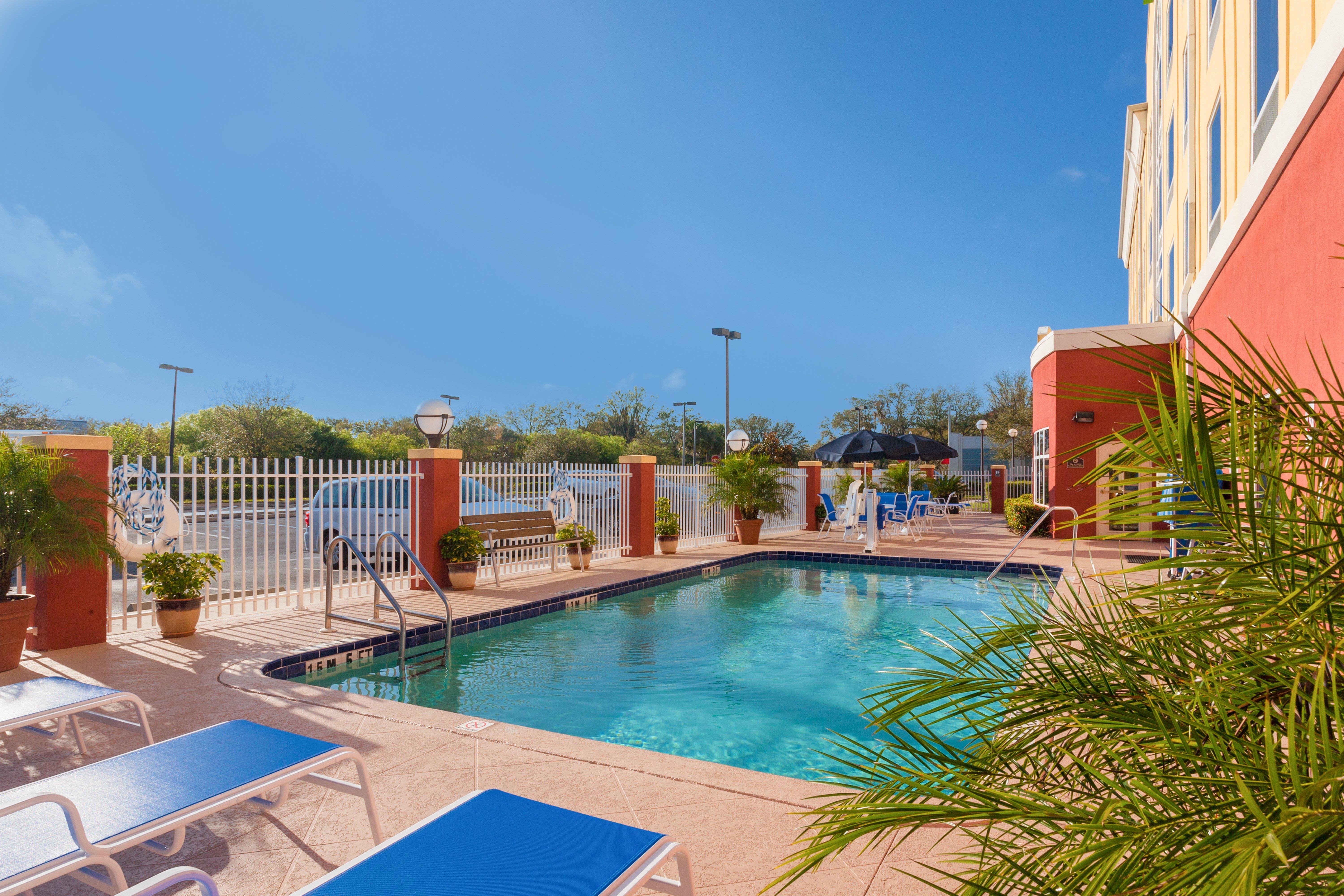 Express & Tampa-fairgrounds-casino By Ihg 2* Mango
