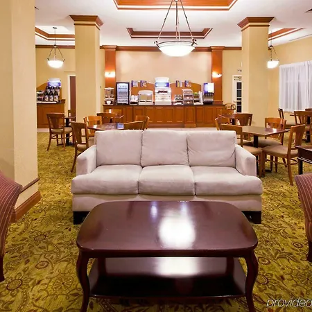 Holiday Inn Express Hotel & Suites Tampa-Fairgrounds-Casino By Ihg 