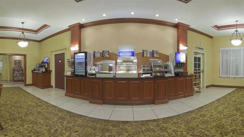 Express & Tampa-fairgrounds-casino By Ihg 2* Mango