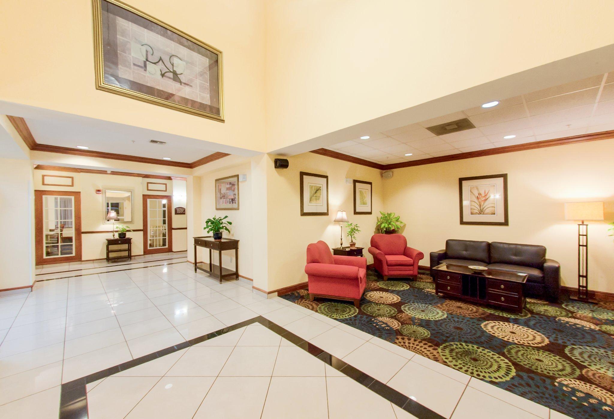 Express & Tampa-fairgrounds-casino By Ihg Hotel Mango