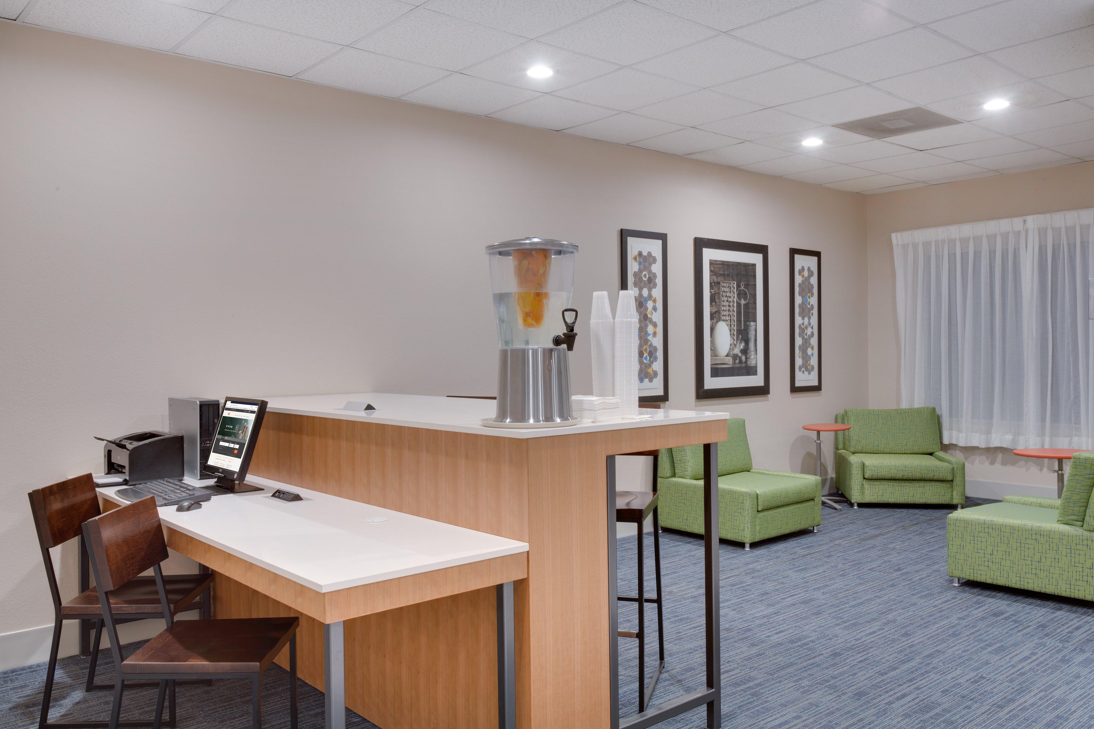 Hotel Express & Tampa-fairgrounds-casino By Ihg Mango