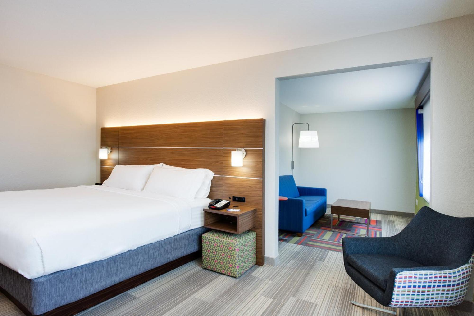 Hotel Express & Tampa-fairgrounds-casino By Ihg