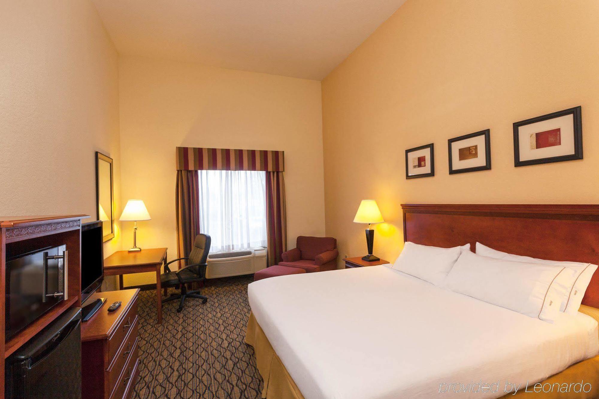 Hotel Express & Tampa-fairgrounds-casino By Ihg