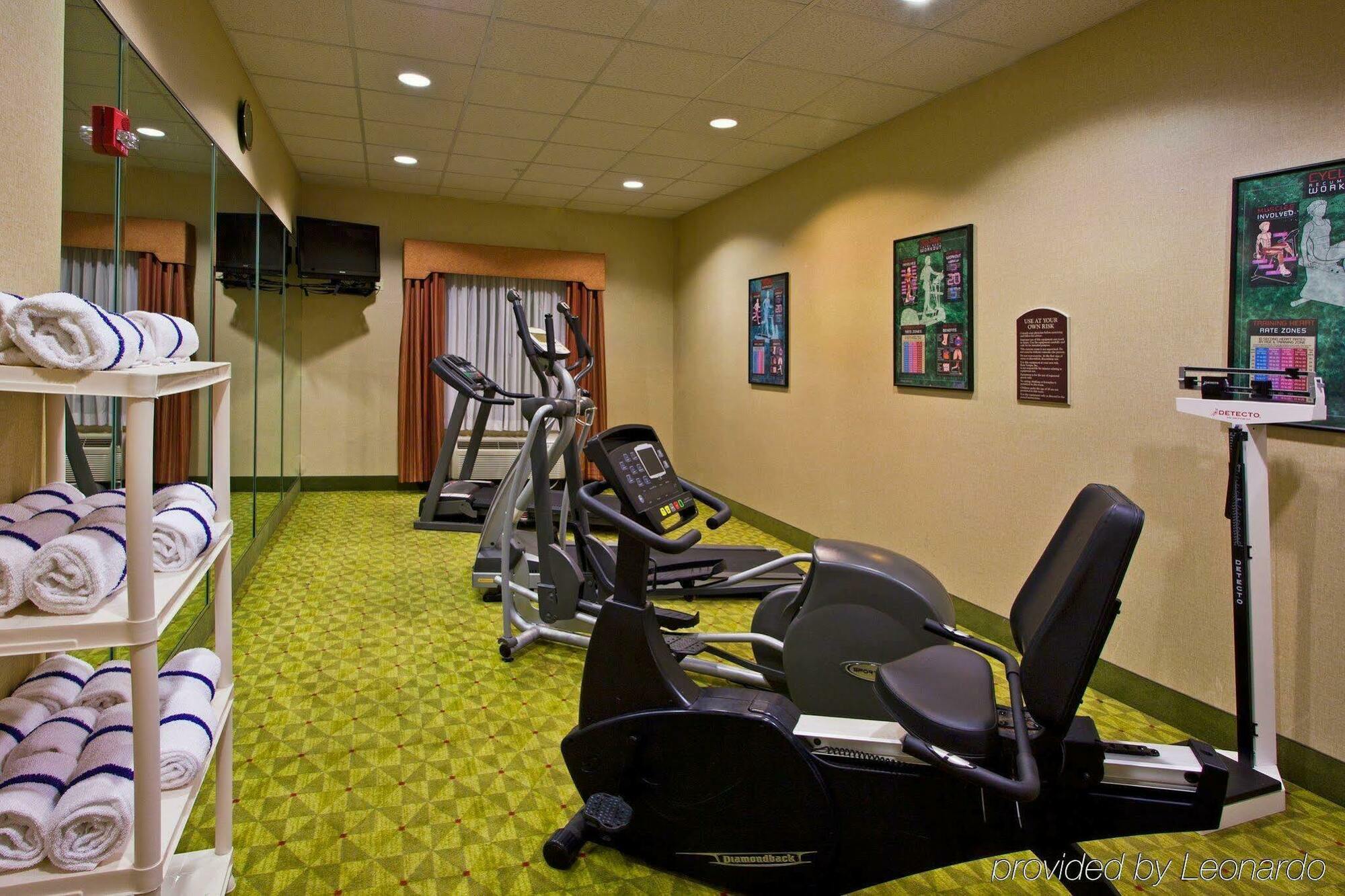 Express & Tampa-fairgrounds-casino By Ihg 2* Mango