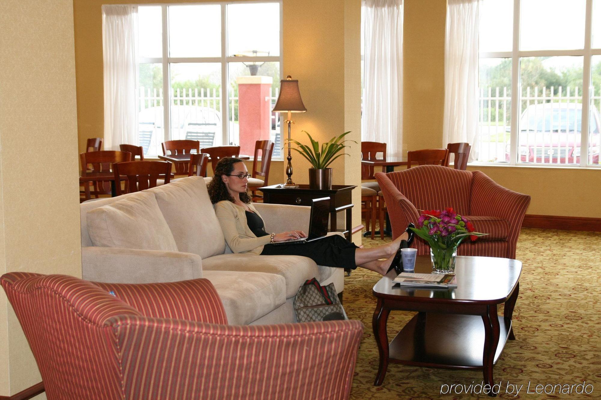 Express & Tampa-fairgrounds-casino By Ihg 2* Mango