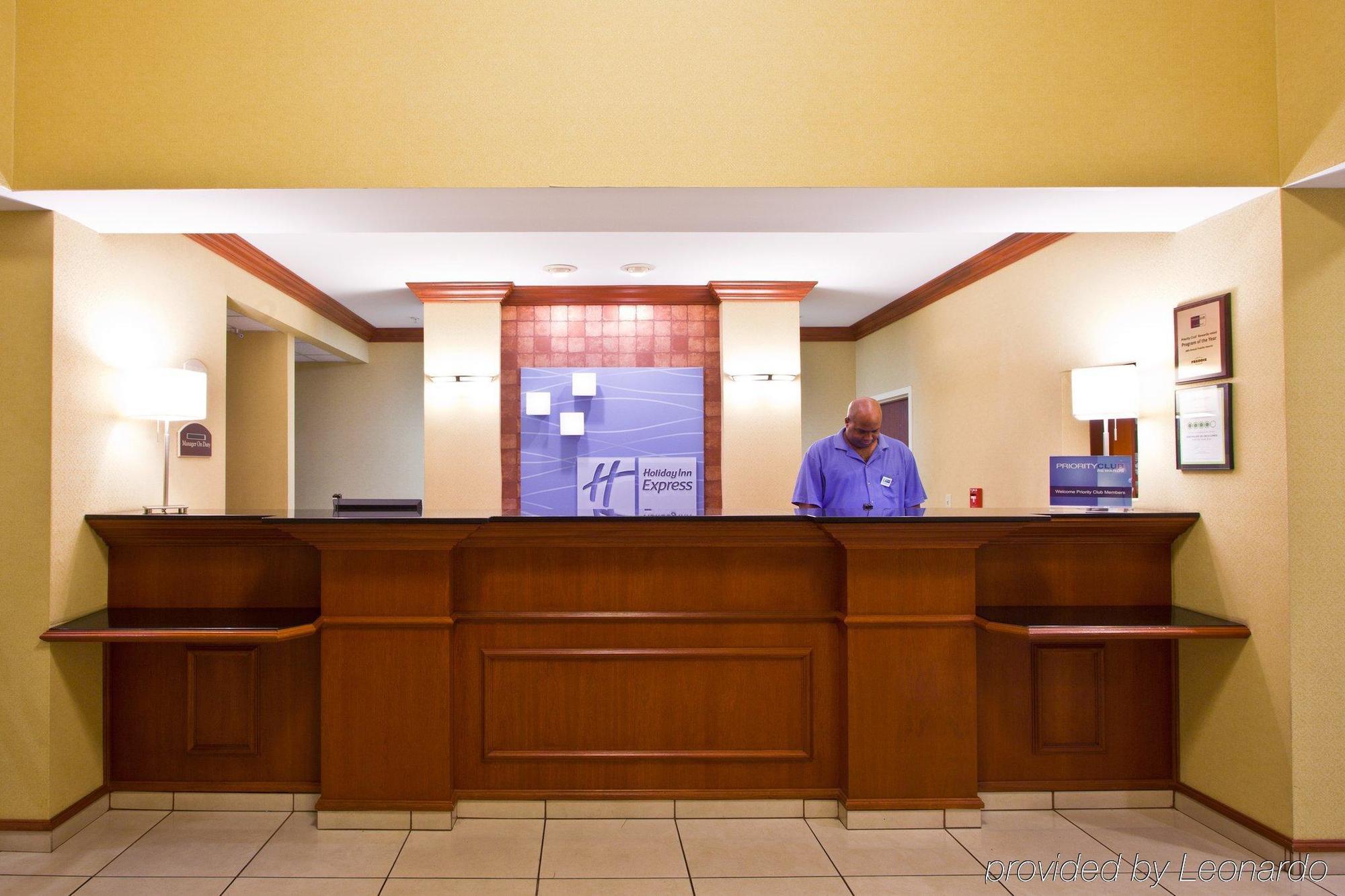 Hotel Express & Tampa-fairgrounds-casino By Ihg 2*