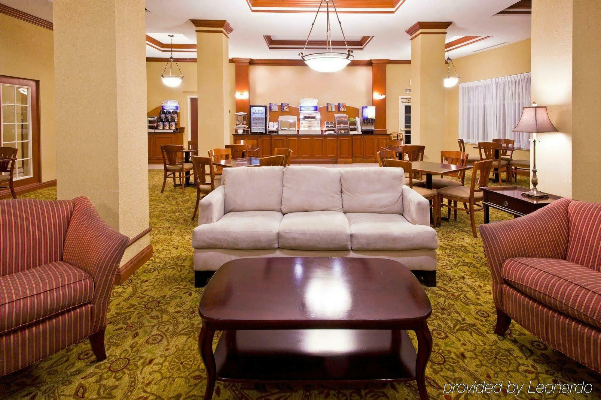 Hotel Express & Tampa-fairgrounds-casino By Ihg 2*